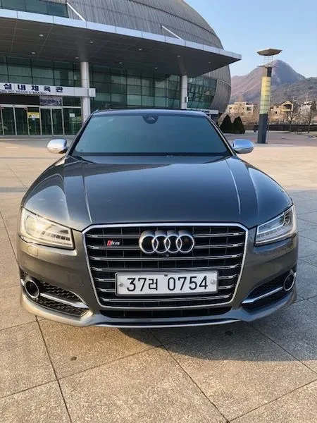 Audi S8 4.0 Tfsi Quattro D4, снимка 3 - Автомобили и джипове - 55031666