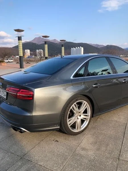 Audi S8 4.0 Tfsi Quattro D4, снимка 2 - Автомобили и джипове - 55031666