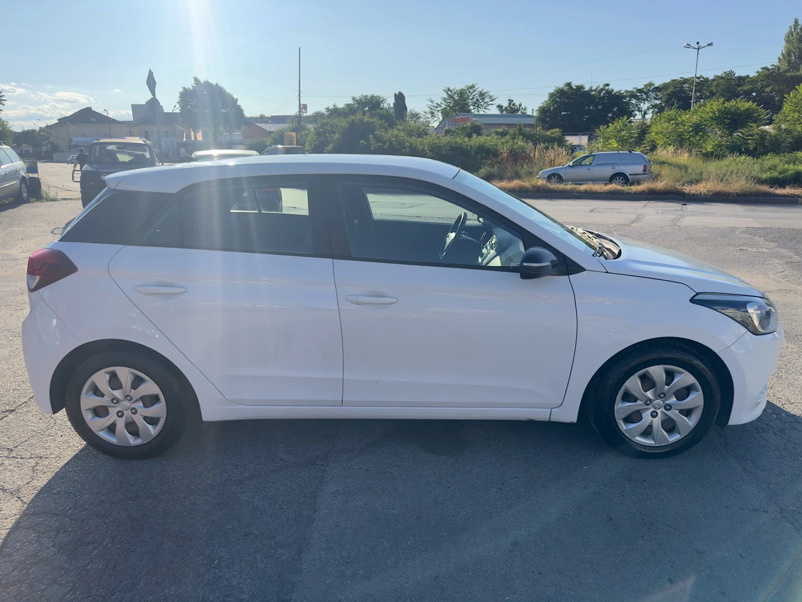 Hyundai I20  - изображение 2