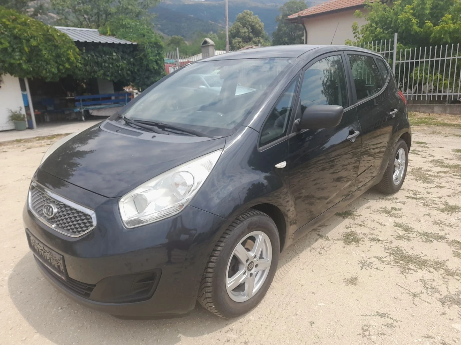 Kia Venga 1.4 CRDI - изображение 4