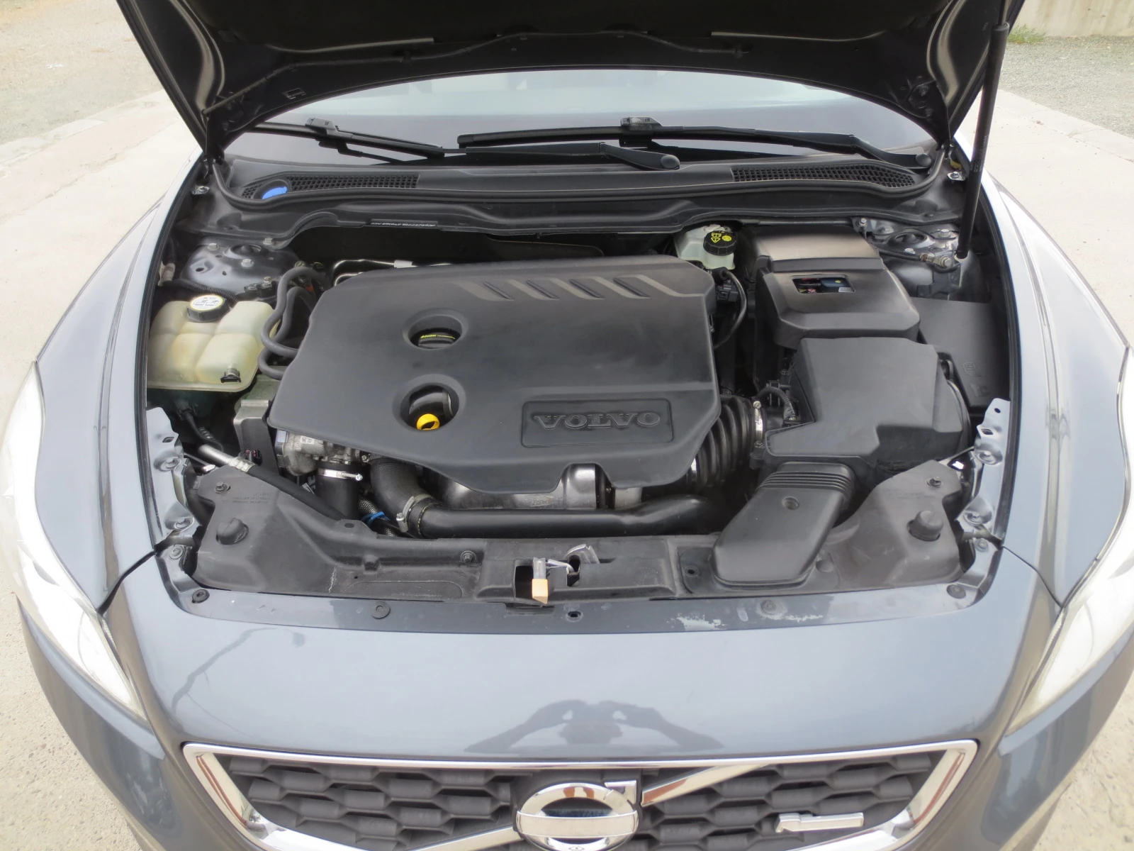 Volvo C30 1.6 HDI* R-DESIGN*  | Mobile.bg — изображение 15