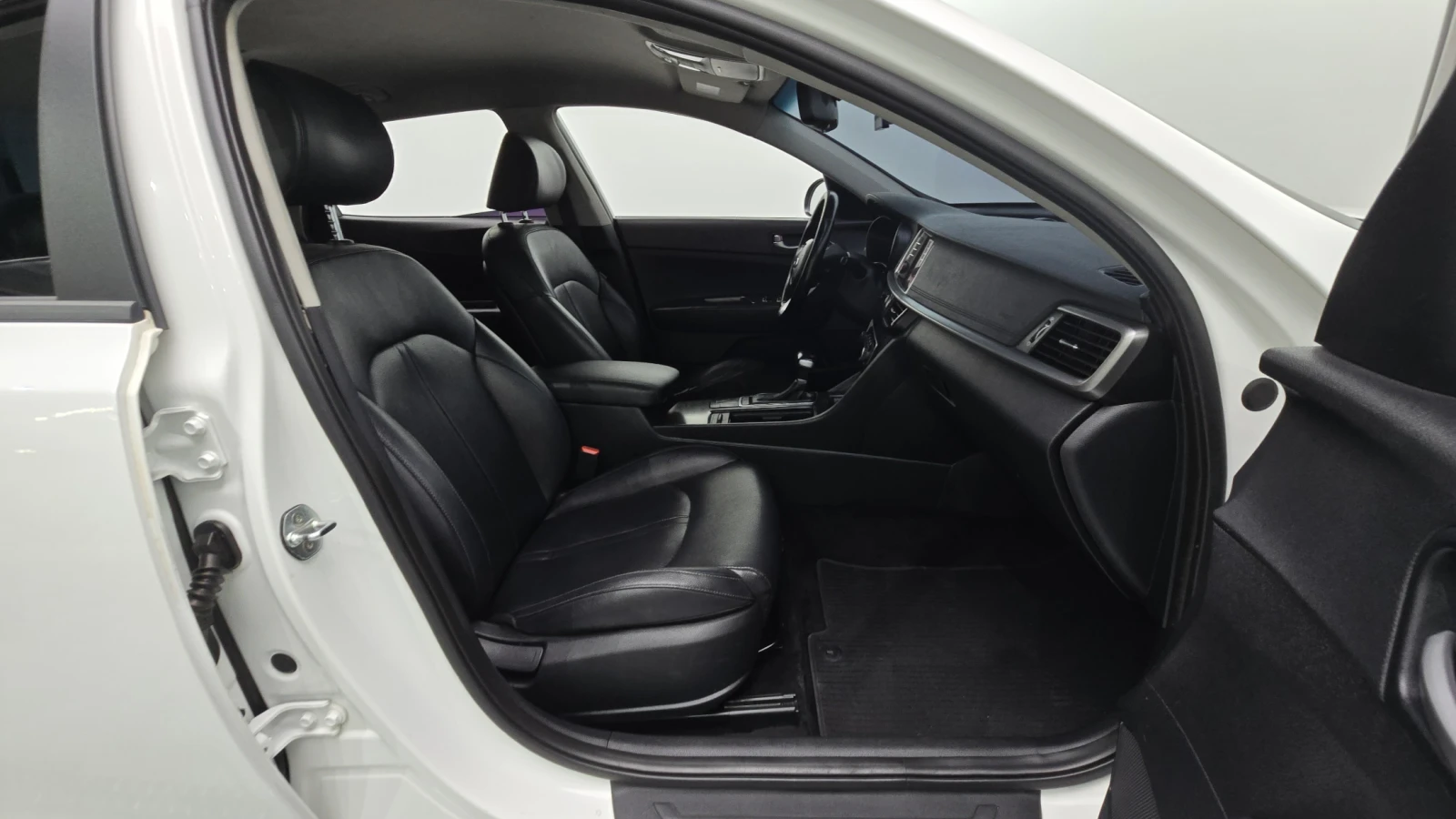 Kia K5 2.0LPI LUXURY - изображение 8