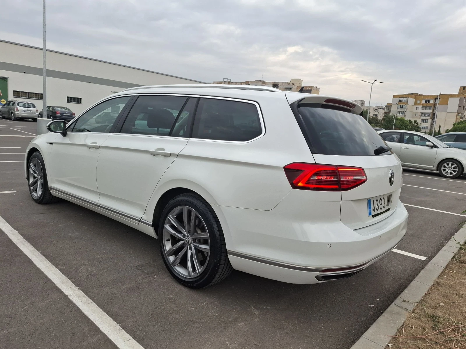 VW Passat 2.0 TSI 280 4MOTION  - изображение 6