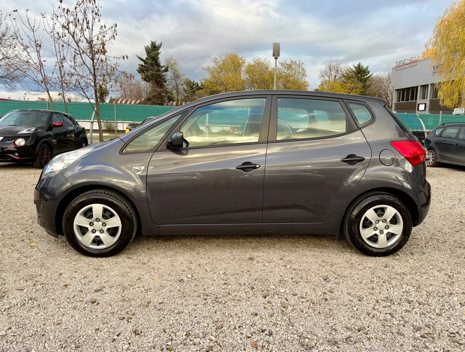 Kia Venga 1.6i   АВТОМАТИК   - изображение 2