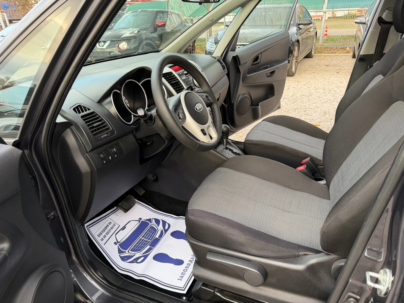 Kia Venga 1.6i   АВТОМАТИК   - изображение 9