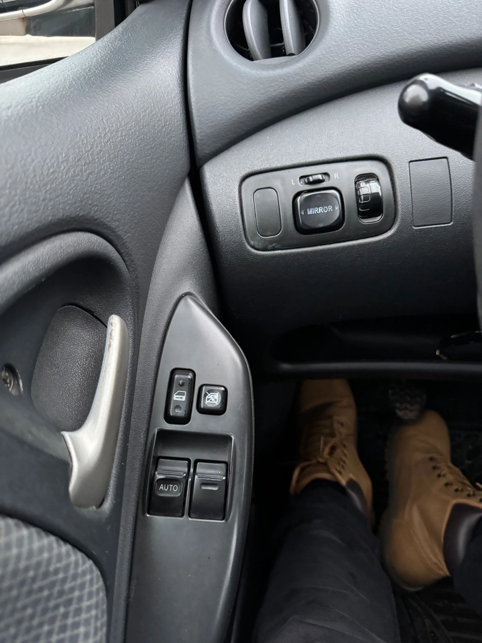 Toyota Yaris | Mobile.bg � ����������� 10