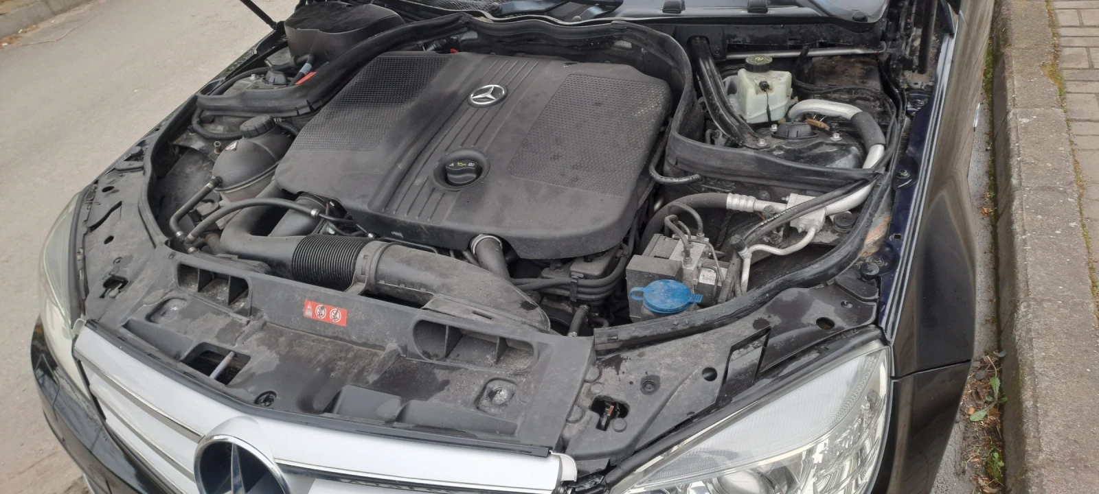 Mercedes-Benz C 250, снимка 10 - Автомобили и джипове - 53835993
