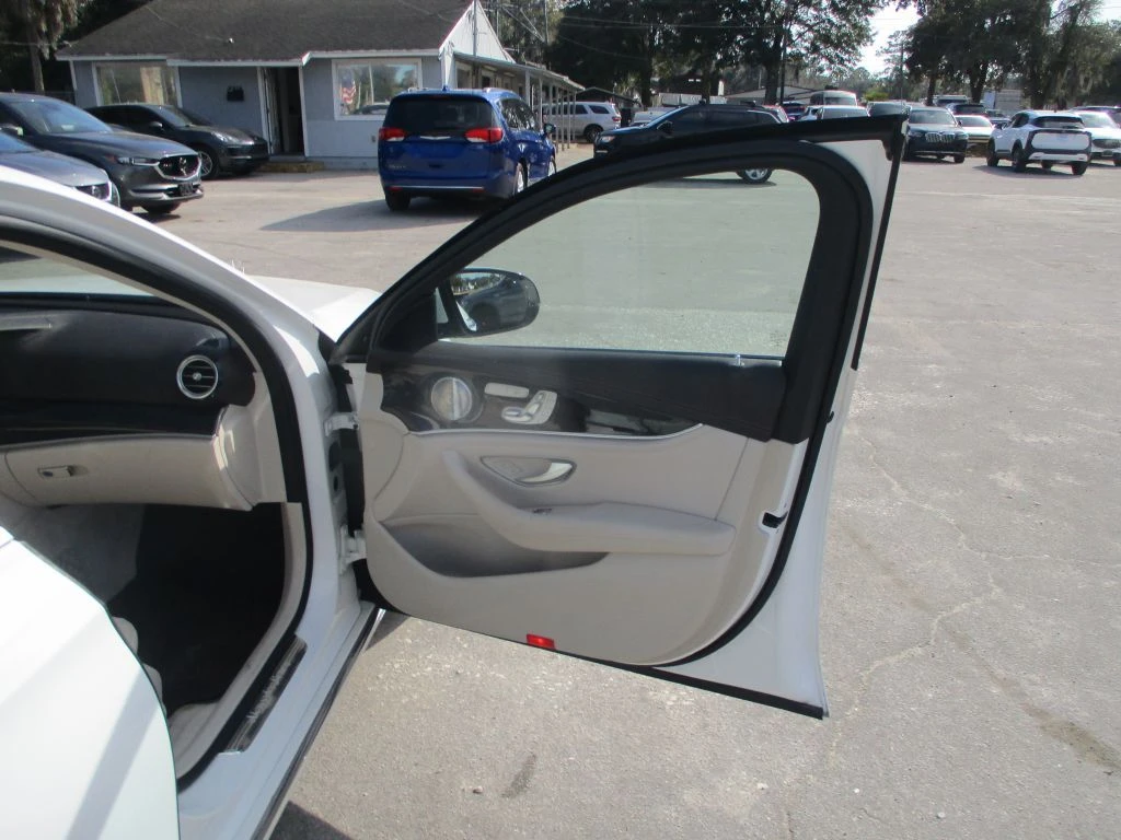 Mercedes-Benz E 300 | Mobile.bg � ����������� 11