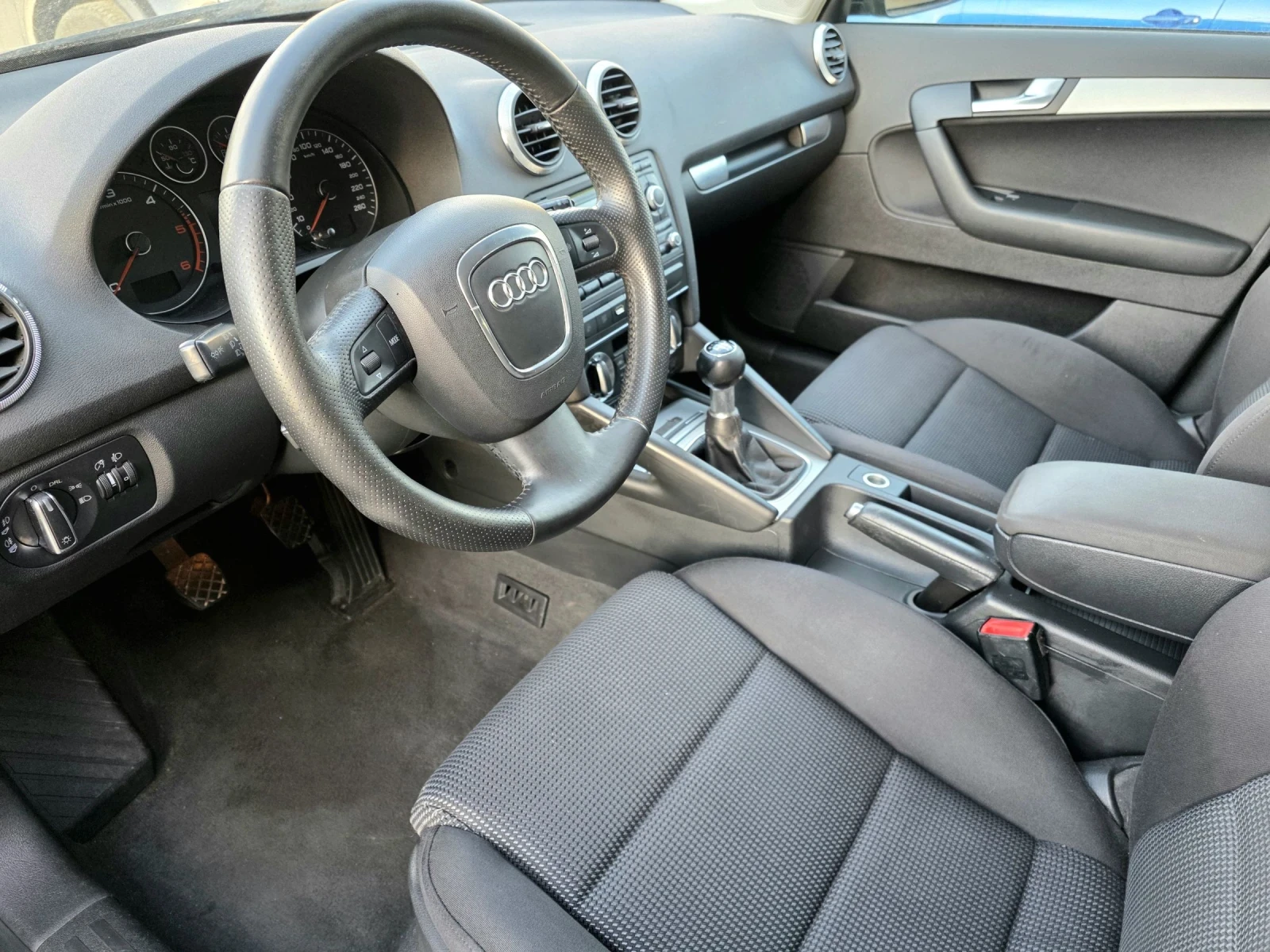 Audi A3 1.9 Sportback S-line , снимка 16 - Автомобили и джипове - 53739863