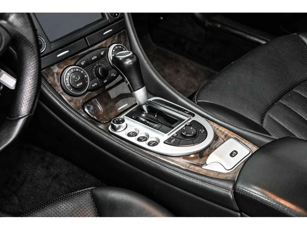 Mercedes-Benz SL * SL63 AMG BAS KM * CARFAX * ЦЕНА ДО БГ, снимка 16 - Автомобили и джипове - 53875544