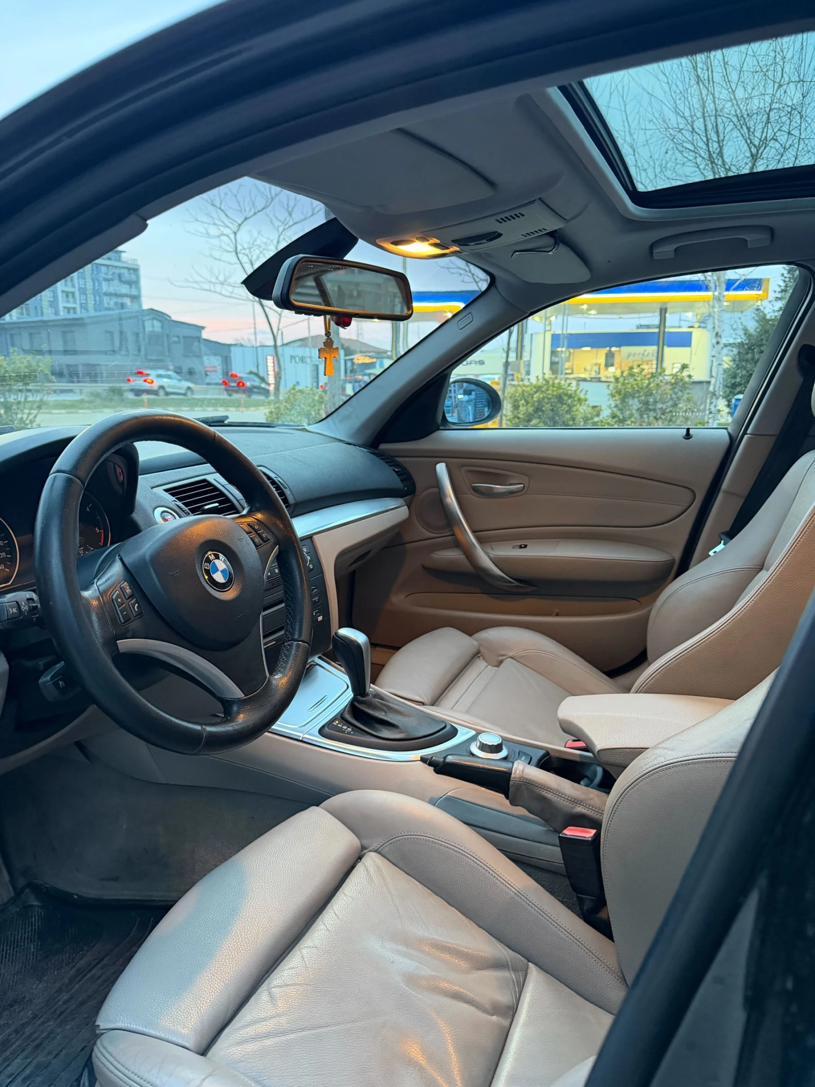 BMW 118, снимка 8 - Автомобили и джипове - 53928499