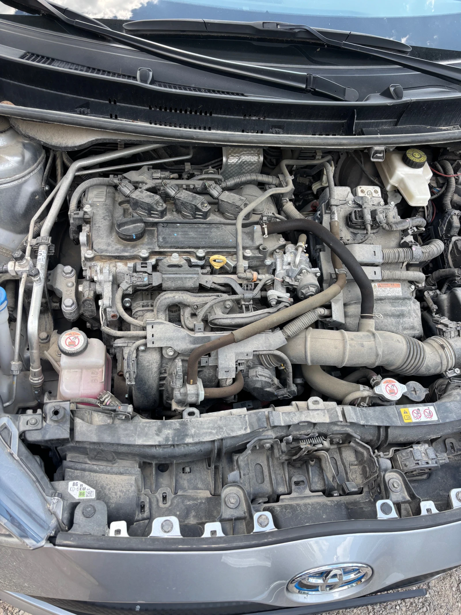 Toyota Yaris 1.5 Hybrid, снимка 7 - Автомобили и джипове - 54680450