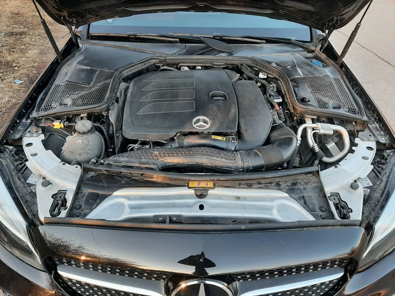 Mercedes-Benz C 300, снимка 12 - Автомобили и джипове - 54735797
