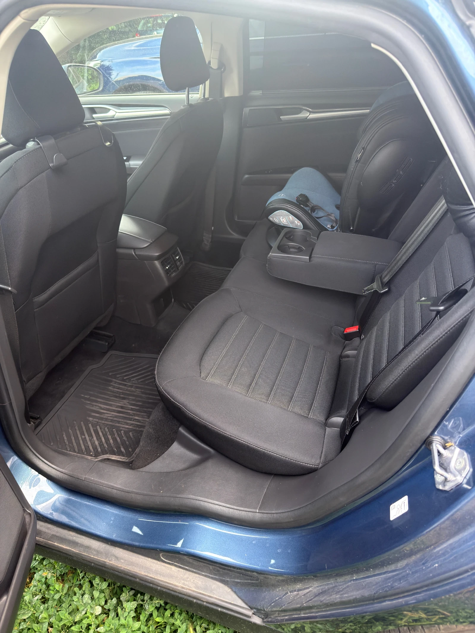 Ford Mondeo 2.0  EcoBlue 150hp Гаранция , снимка 14 - Автомобили и джипове - 55036082