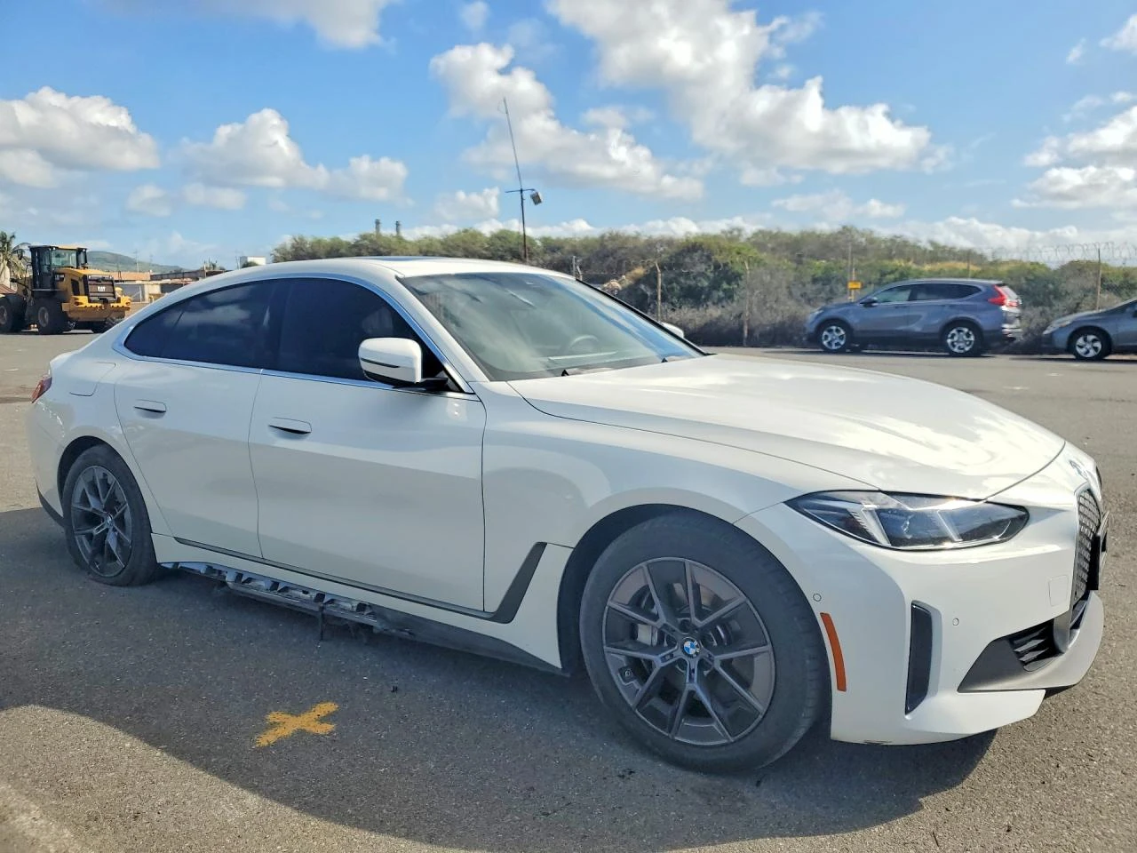 BMW i4 Edrive 40, снимка 4 - Автомобили и джипове - 55093455