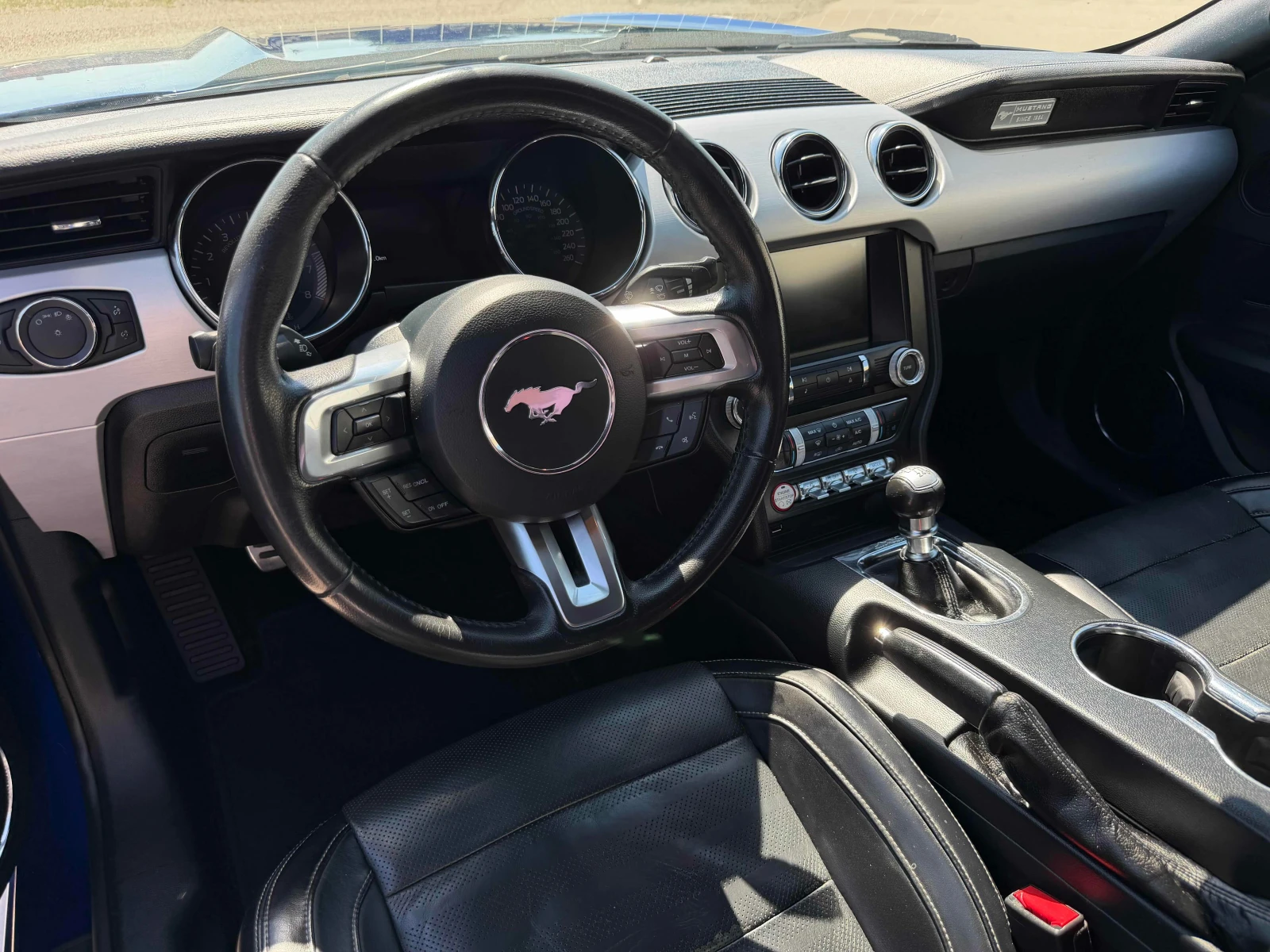 Ford Mustang ECOBOOST * PREMIUM * ОБДУХВАНЕ * КАМЕРА * CARFAX *, снимка 8 - Автомобили и джипове - 55196513