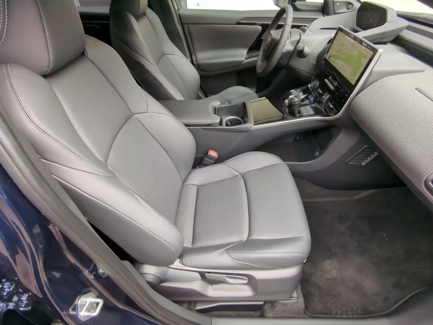 Toyota bZ4X LOUNGE/204HP/L/MATRIX/360/MEMO/NAVI/483q, снимка 12 - Автомобили и джипове - 55277102