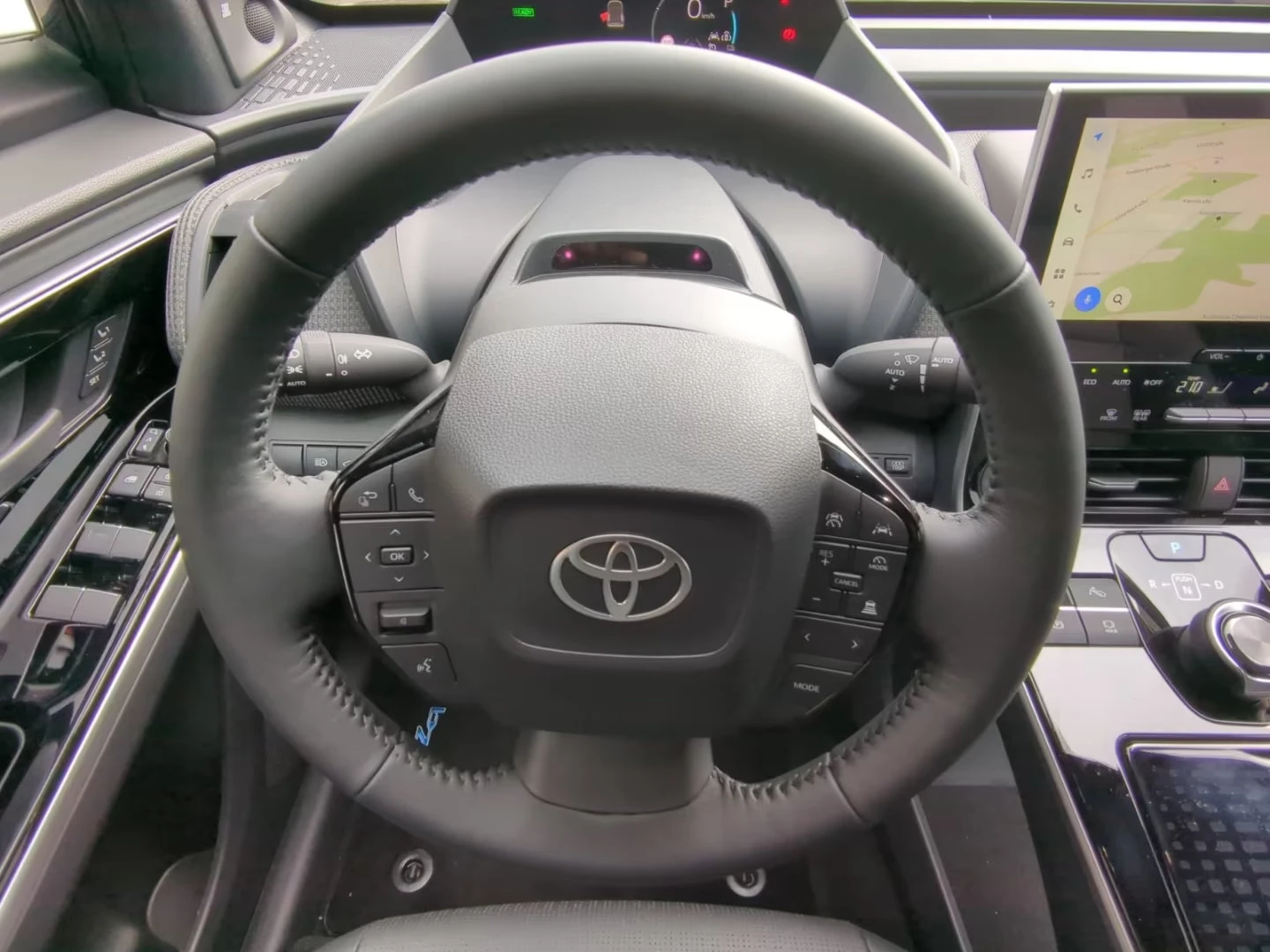 Toyota bZ4X LOUNGE/204HP/L/MATRIX/360/MEMO/NAVI/483q, снимка 7 - Автомобили и джипове - 55277102