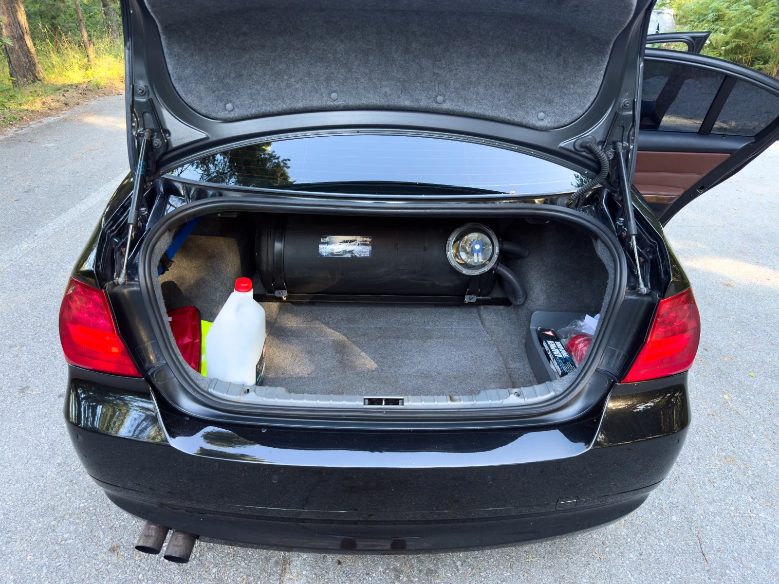 BMW 330, снимка 15 - Автомобили и джипове - 55643479