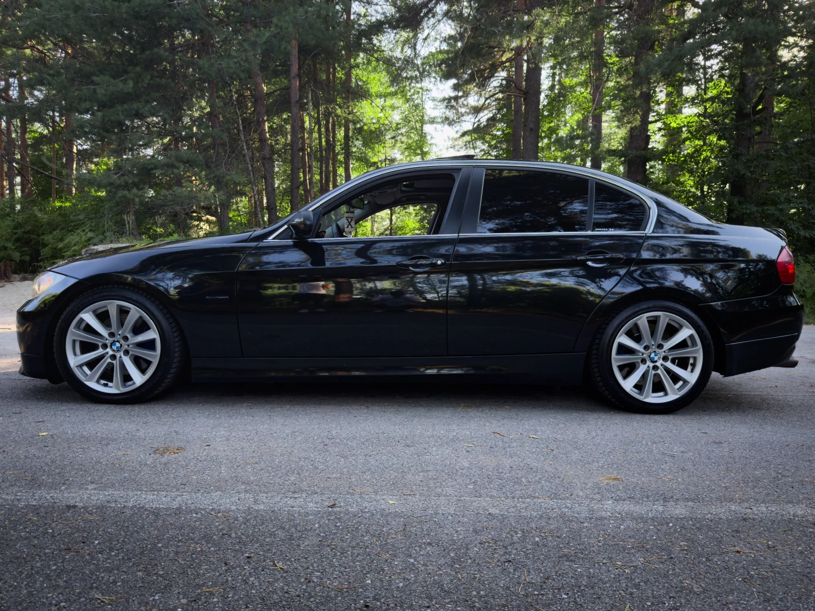 BMW 330, снимка 7 - Автомобили и джипове - 55643479