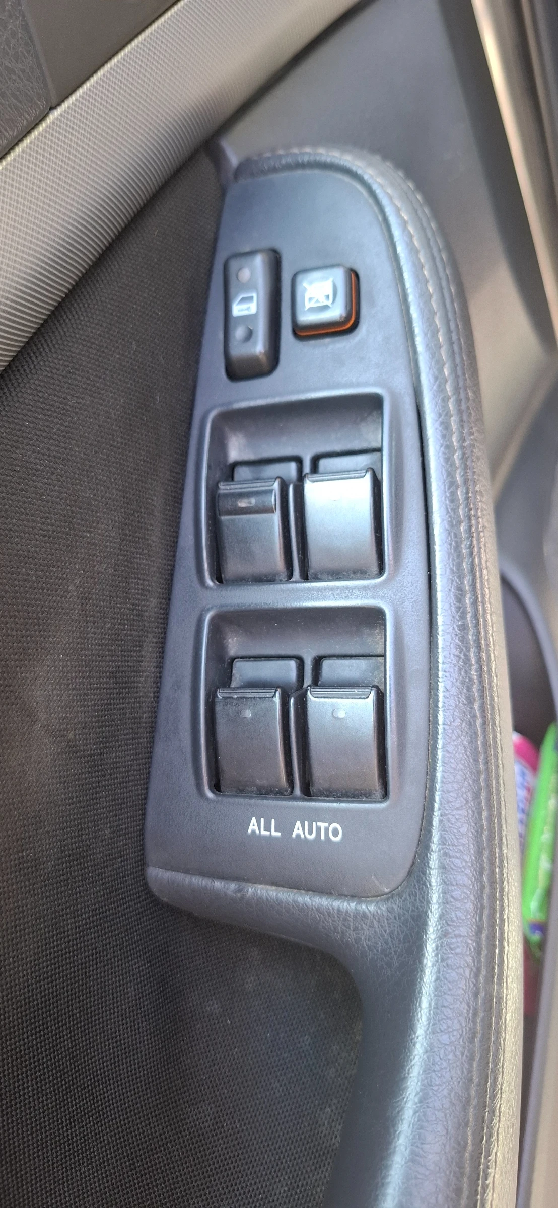 Toyota Avensis D4d, снимка 8 - Автомобили и джипове - 55704608