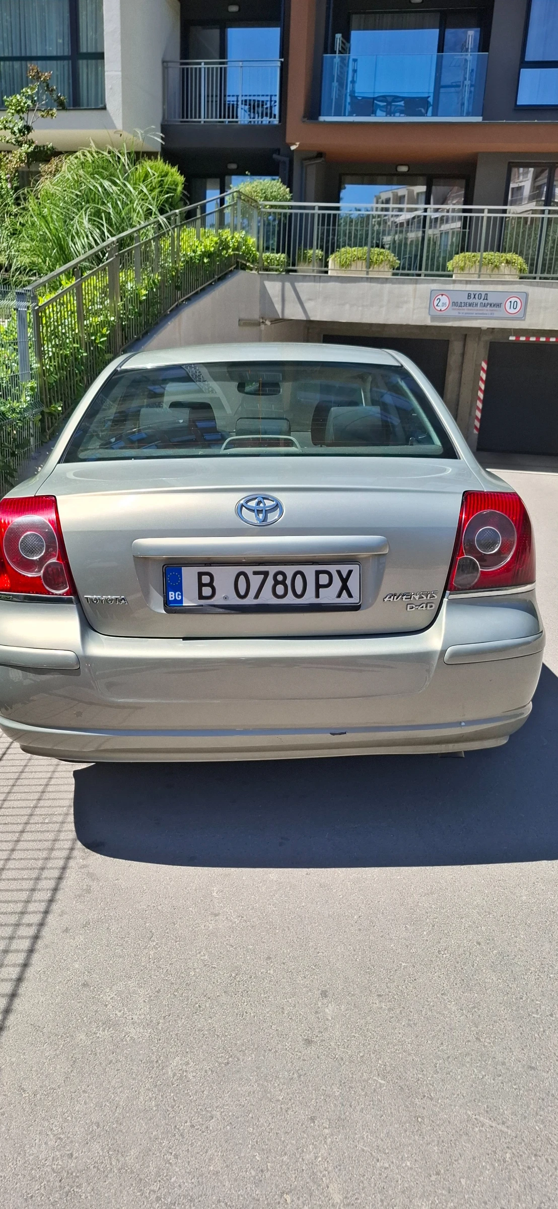 Toyota Avensis D4d, снимка 11 - Автомобили и джипове - 55704608