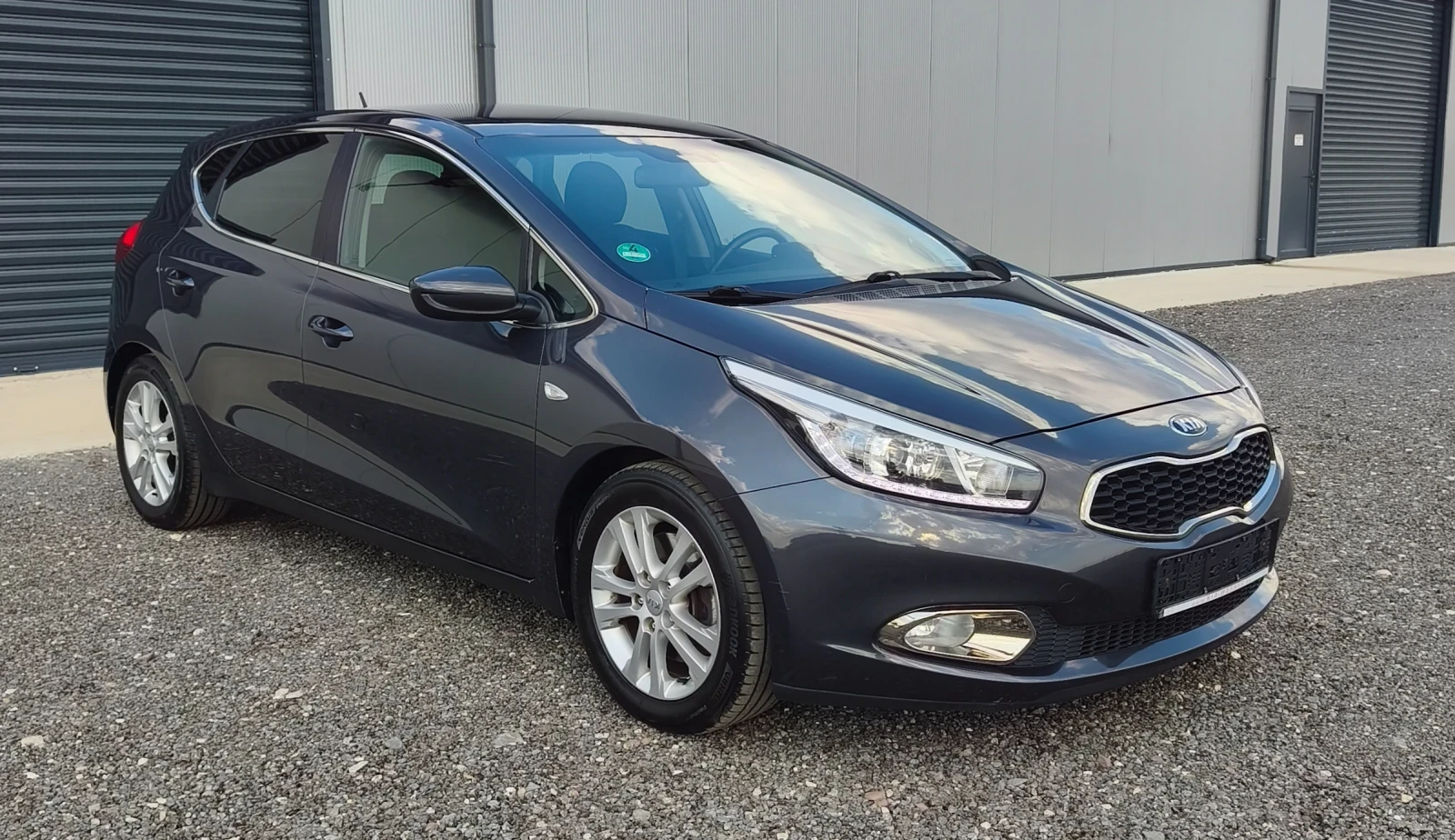 Kia Ceed 1.6 CRDi /NAVI/камера , снимка 2 - Автомобили и джипове - 55837830