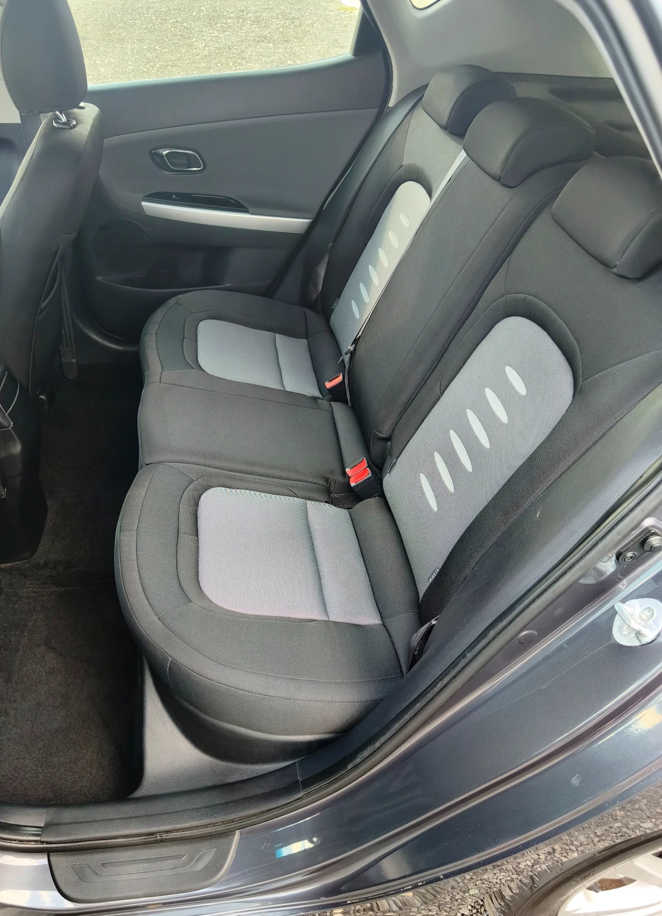 Kia Ceed 1.6 CRDi /NAVI/камера , снимка 9 - Автомобили и джипове - 55837830