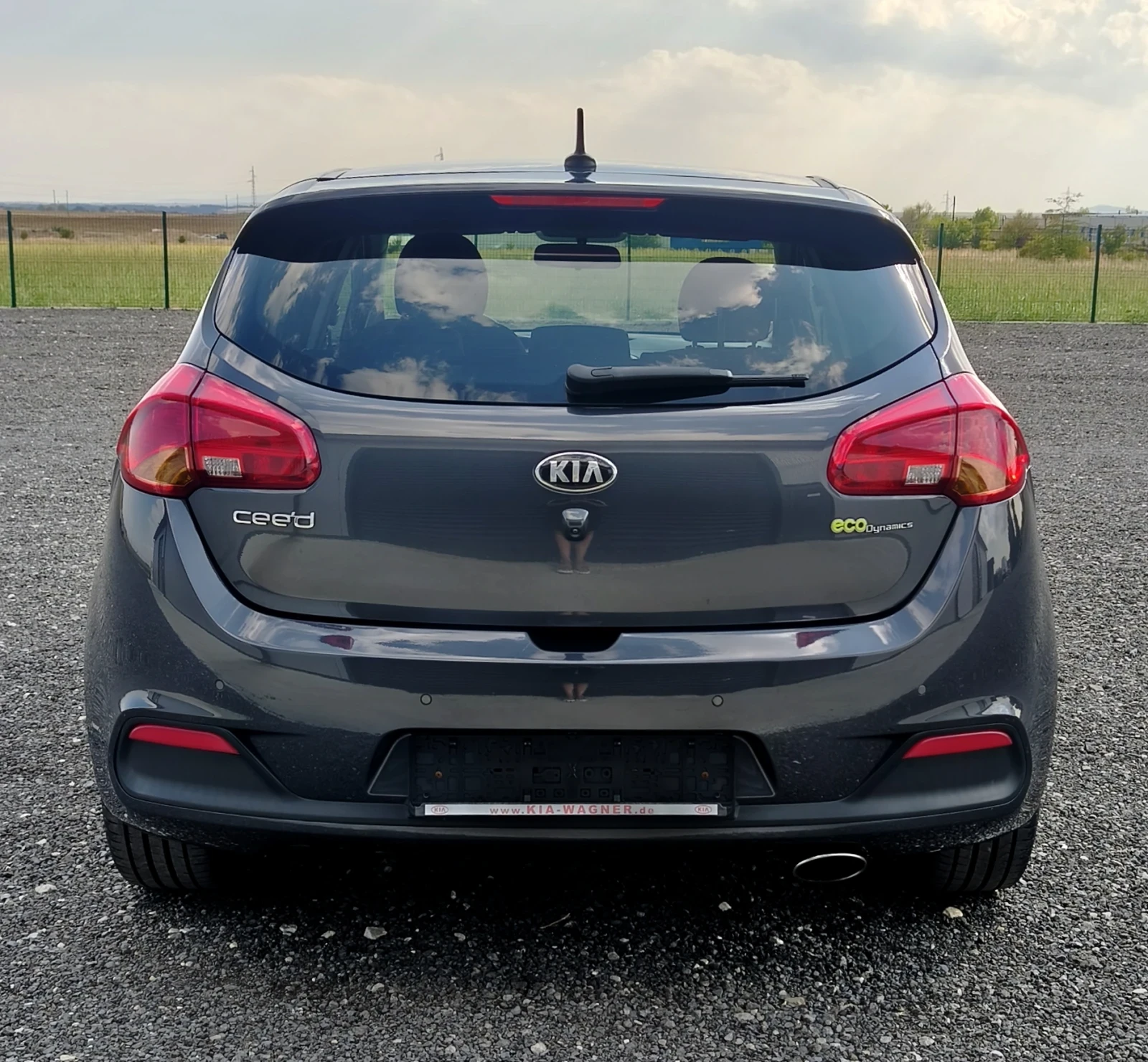 Kia Ceed 1.6 CRDi /NAVI/камера , снимка 6 - Автомобили и джипове - 55837830