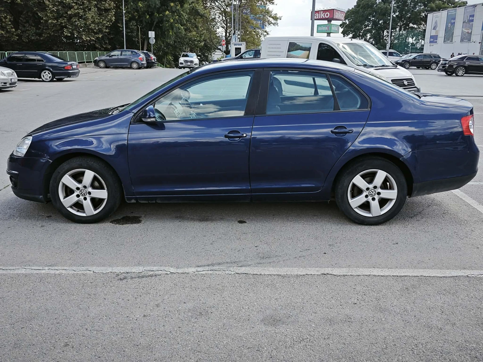 VW Jetta, снимка 6 - Автомобили и джипове - 55954557