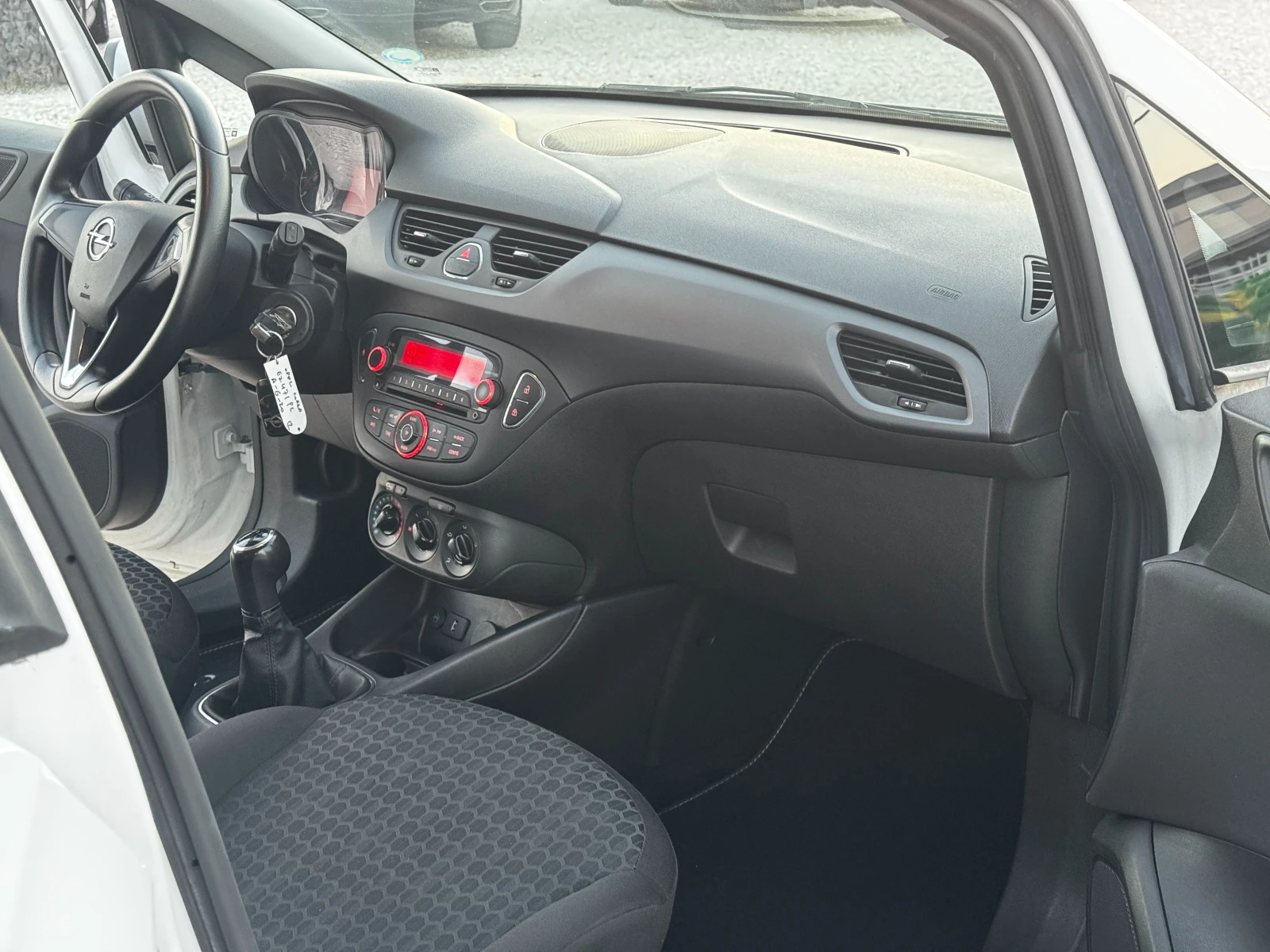 Opel Corsa 1.4i bi-color METAN EU-6, снимка 9 - Автомобили и джипове - 56144789