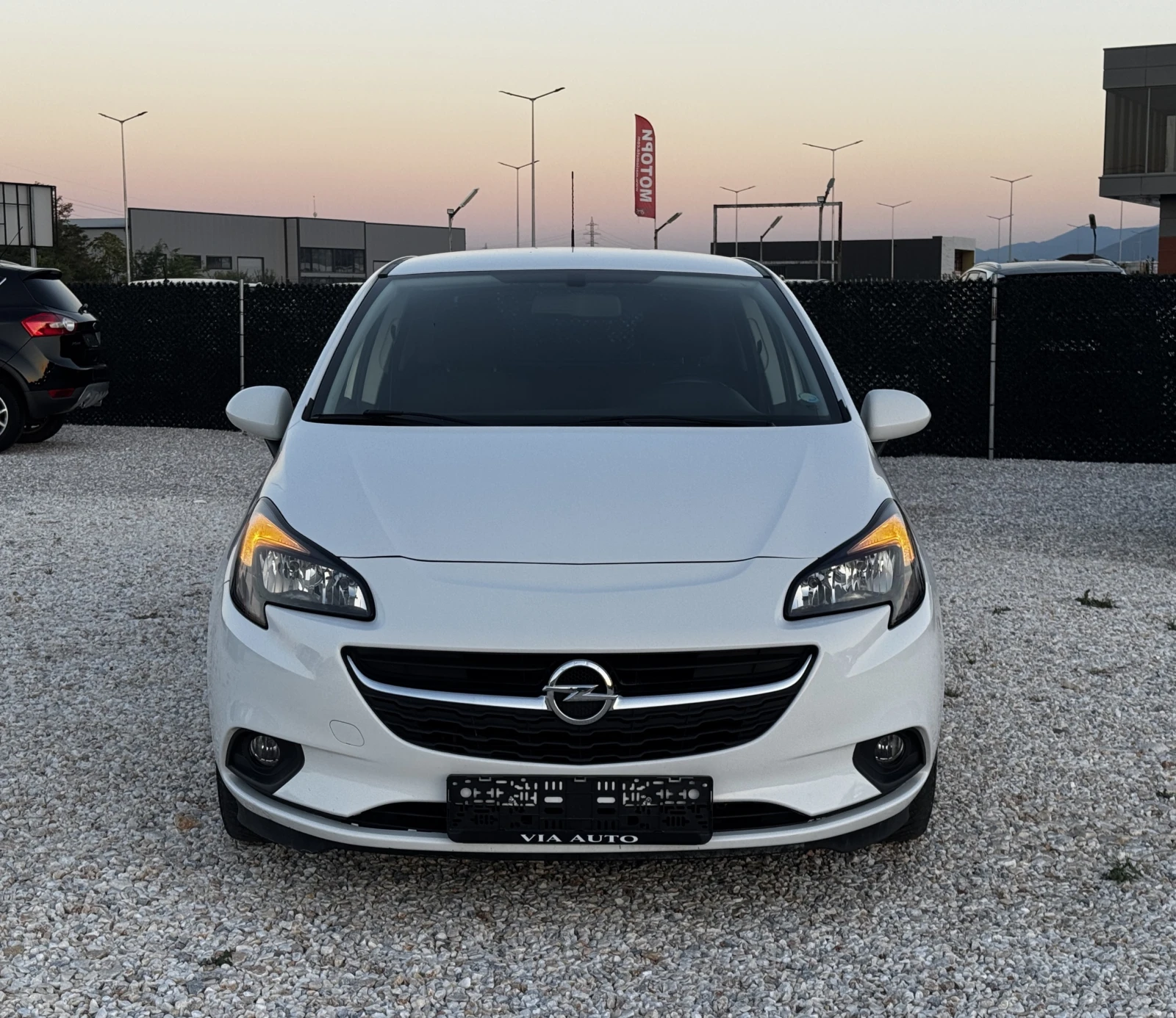 Opel Corsa 1.4i bi-color METAN EU-6, снимка 2 - Автомобили и джипове - 56144789