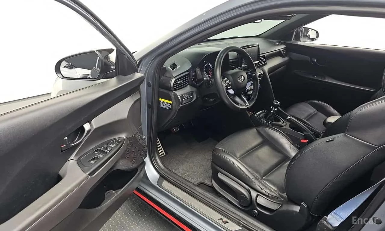 Hyundai Veloster  * 2.0 N * АВТОКРЕДИТ БЕЗ ПЪРВОНАЧАЛНА ВНОСКА* , снимка 10 - Автомобили и джипове - 56181189