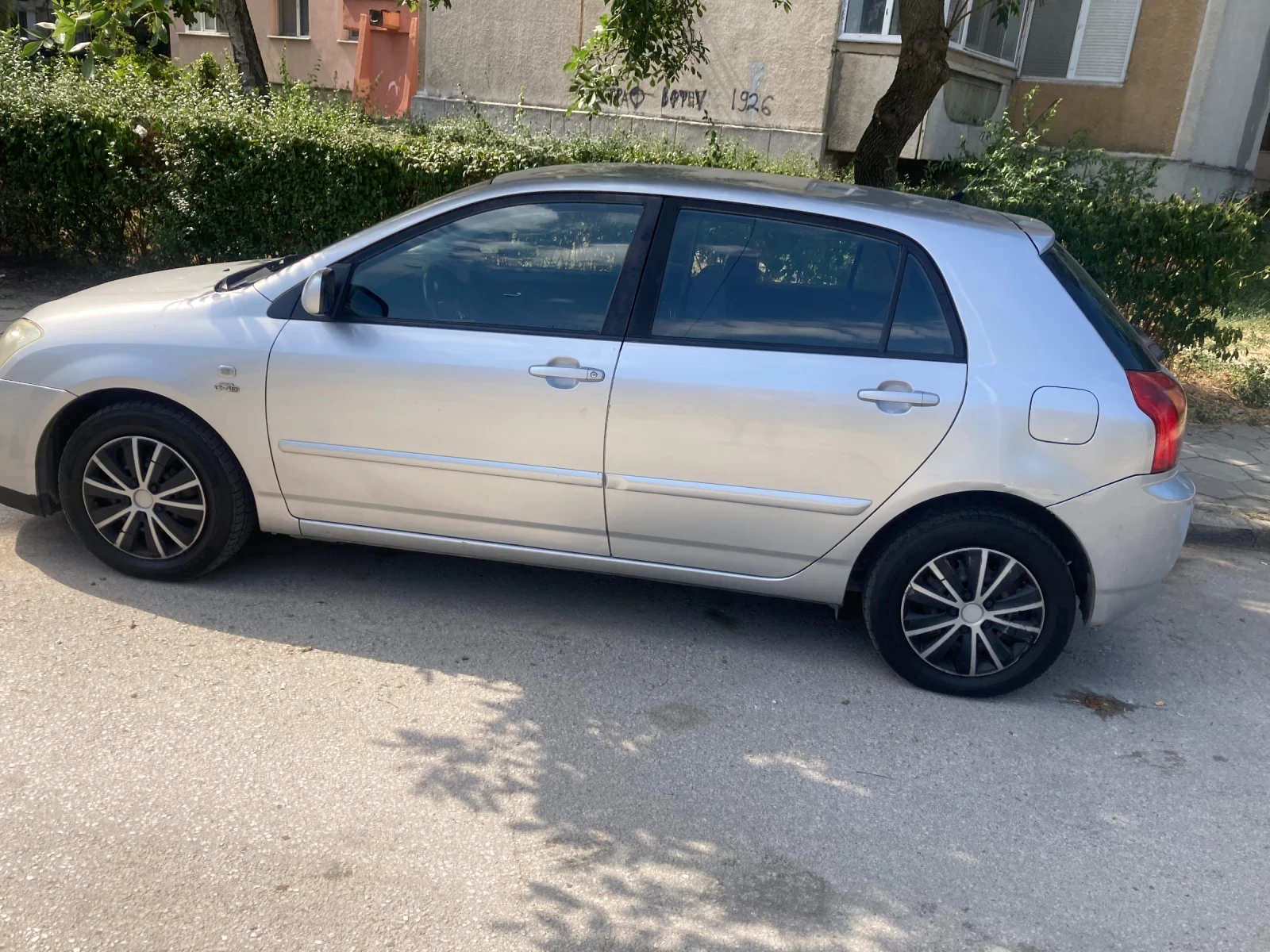 Toyota Corolla 2.0 d4d 90, снимка 2 - Автомобили и джипове - 56441569