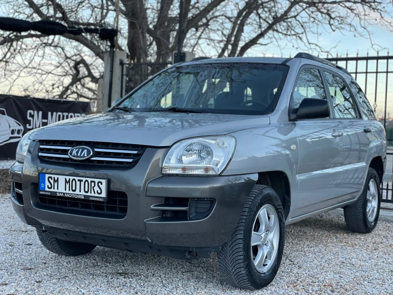 Kia Sportage 2.0i БЕЗ РЪЖДА!, снимка 2 - Автомобили и джипове - 43536715