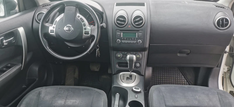 Nissan Qashqai, снимка 14 - Автомобили и джипове - 44416163