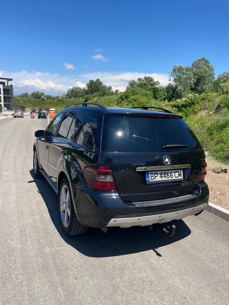 Mercedes-Benz ML 320, снимка 4 - Автомобили и джипове - 46957113