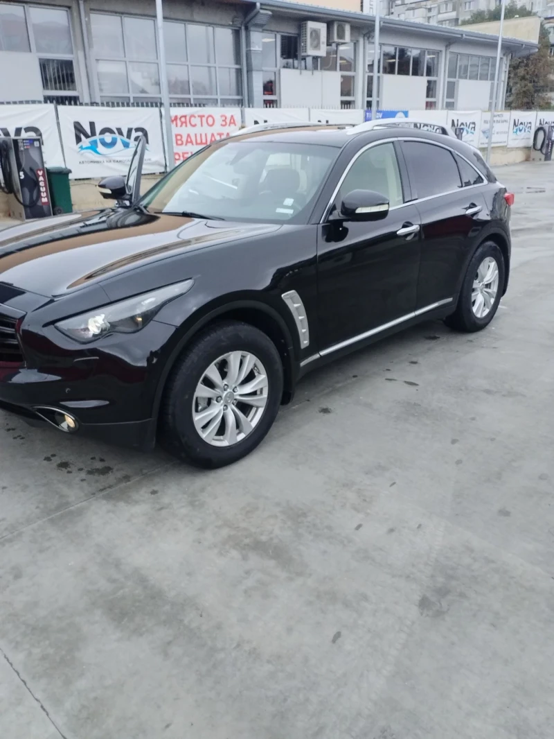 Infiniti Fx 37, снимка 7 - Автомобили и джипове - 47556434