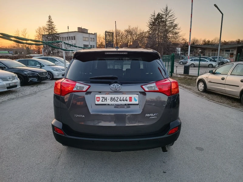 Toyota Rav4 2.0i-152кс-ШВЕЙЦАРИЯ-АВТОМАТ-4Х4-Keyless, снимка 4 - Автомобили и джипове - 48358247