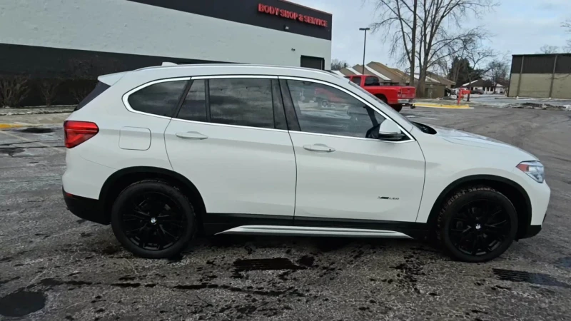 BMW X1 XDRIVE* 28i* ПОДГРЕВ* КЕЙЛЕС* КАМЕРА* ПАНОРАМА, снимка 4 - Автомобили и джипове - 48710432