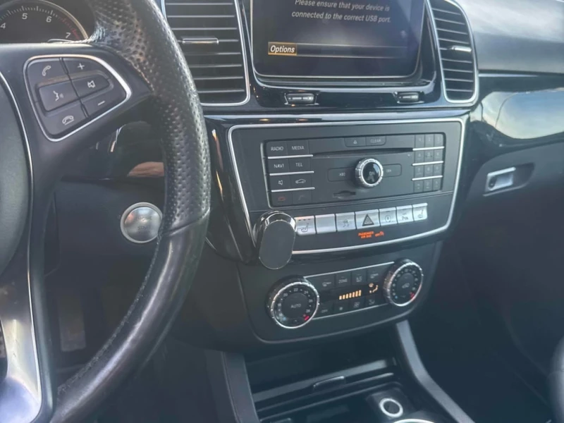 Mercedes-Benz GLE * 400 * CARFAX * ЦЕНА ДО БГ, снимка 8 - Автомобили и джипове - 53018779