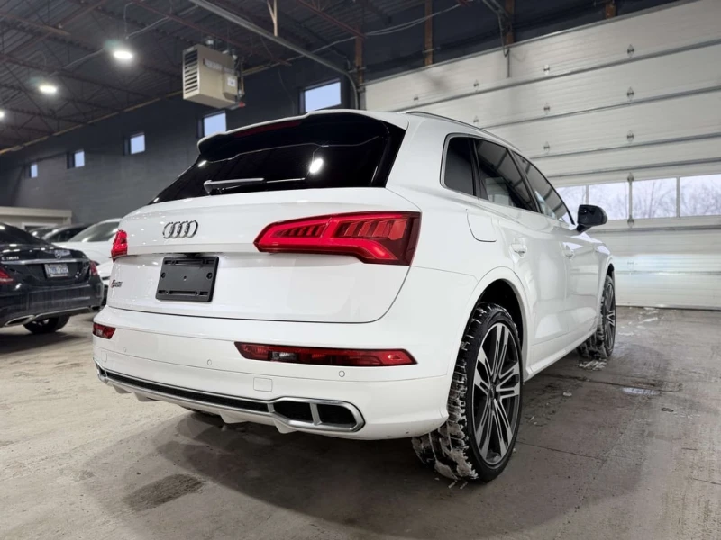 Audi SQ5 * quattro Prestige * CARFAX * ЦЕНА ДО БГ, снимка 11 - Автомобили и джипове - 53237572