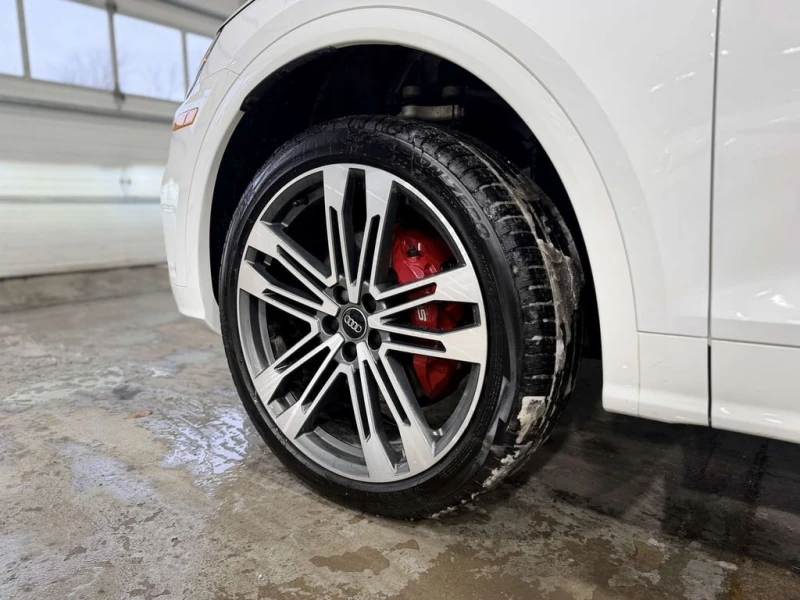 Audi SQ5 * quattro Prestige * CARFAX * ЦЕНА ДО БГ, снимка 12 - Автомобили и джипове - 53237572