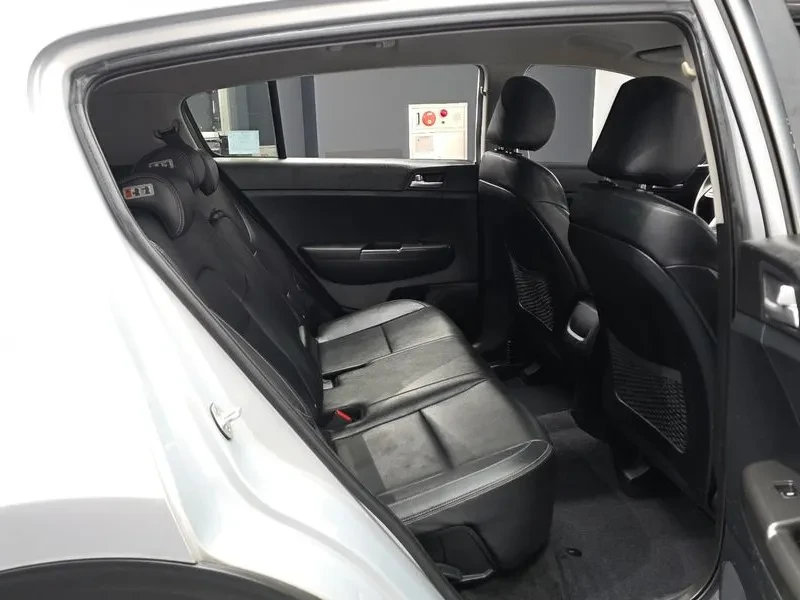 Kia Sportage The Bold Diesel 2.0 2Wd Luxury, снимка 12 - Автомобили и джипове - 54955811