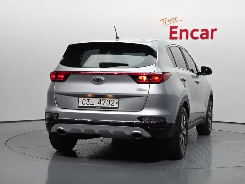 Kia Sportage The Bold Diesel 2.0 2Wd Luxury, снимка 4 - Автомобили и джипове - 54955811