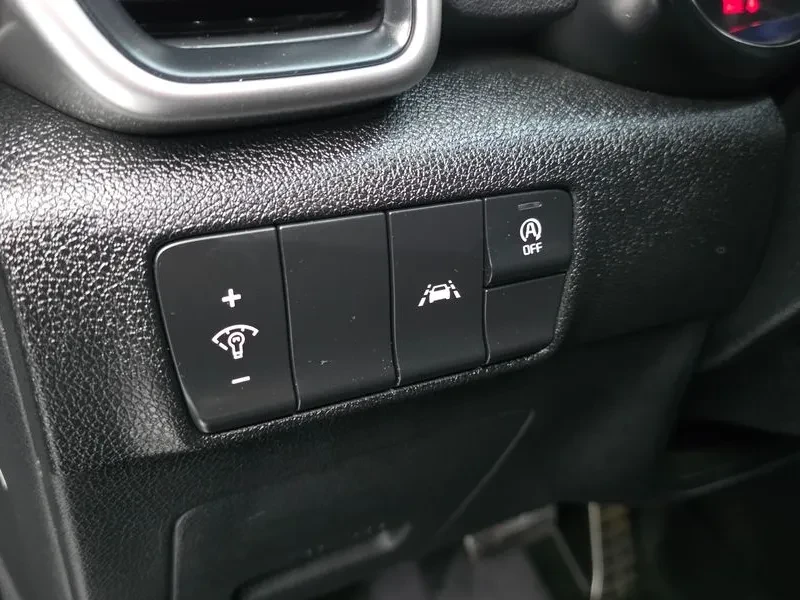Kia Sportage The Bold Diesel 2.0 2Wd Luxury, снимка 17 - Автомобили и джипове - 54955811