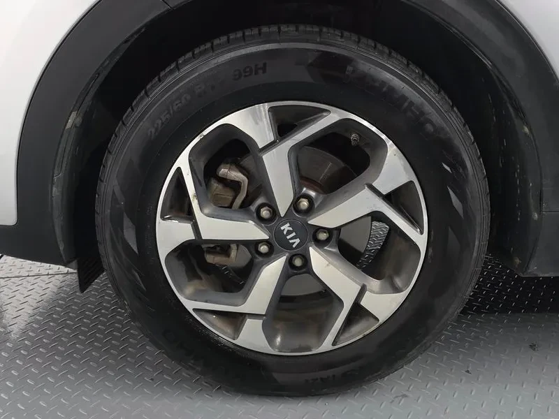 Kia Sportage The Bold Diesel 2.0 2Wd Luxury, снимка 5 - Автомобили и джипове - 54955811