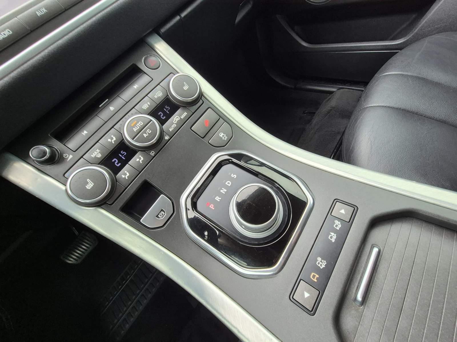 Land Rover Range Rover Evoque 2.2-TD4///4?4///АВТОМАТИК - изображение 9
