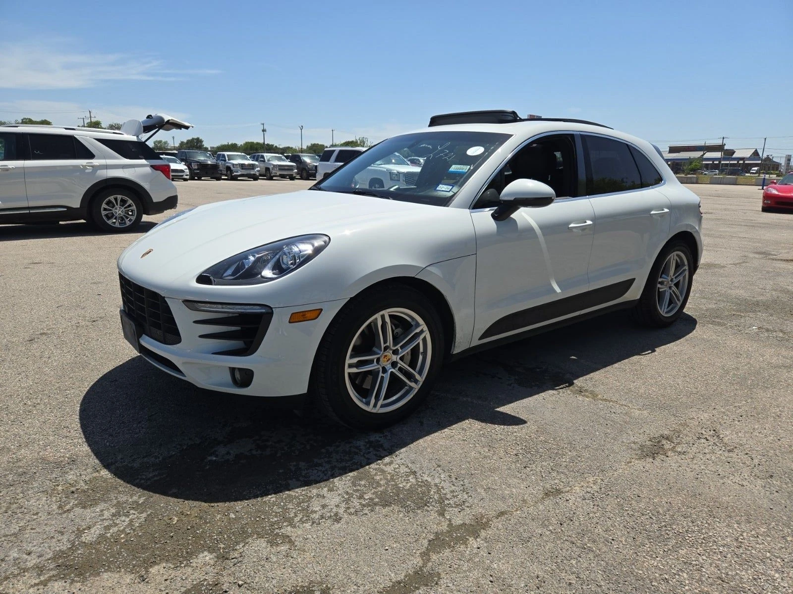 Porsche Macan S* LANE ASSIST* ОБУДХ* ПАНО* ПОДГРЕВ* КАМЕРА* РЕЗЕ - изображение 2