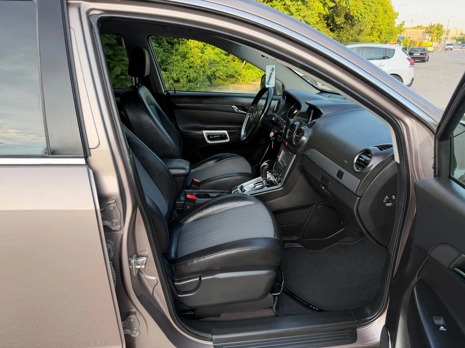 Opel Antara 2.4 LUKS 4x4, снимка 12 - Автомобили и джипове - 55052305